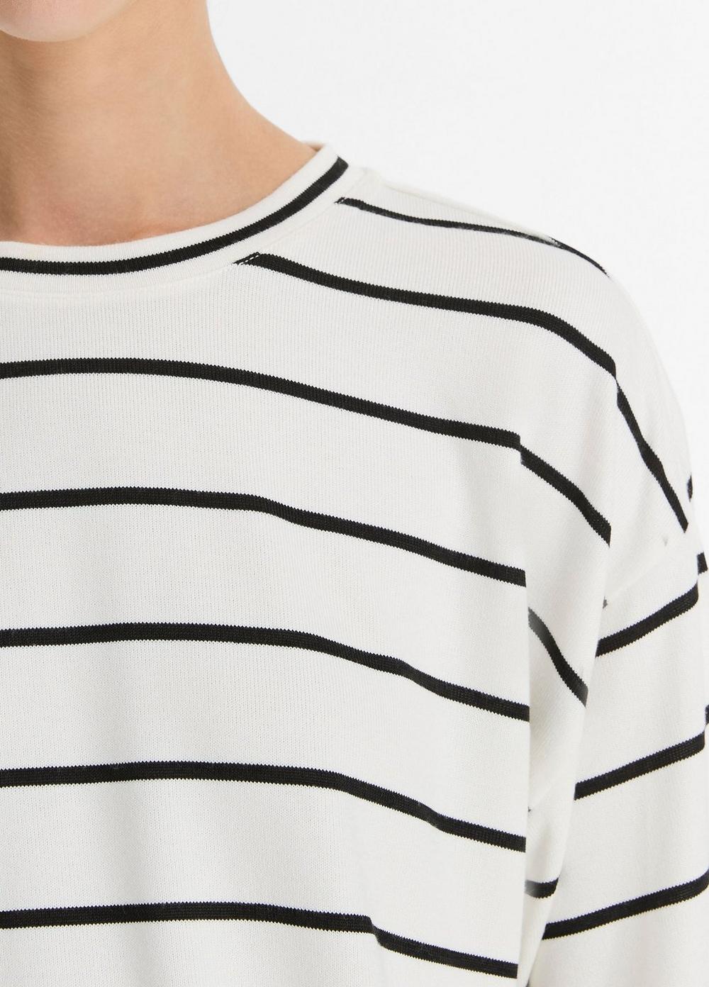 Striped Wide-Sleeve T-Shirt