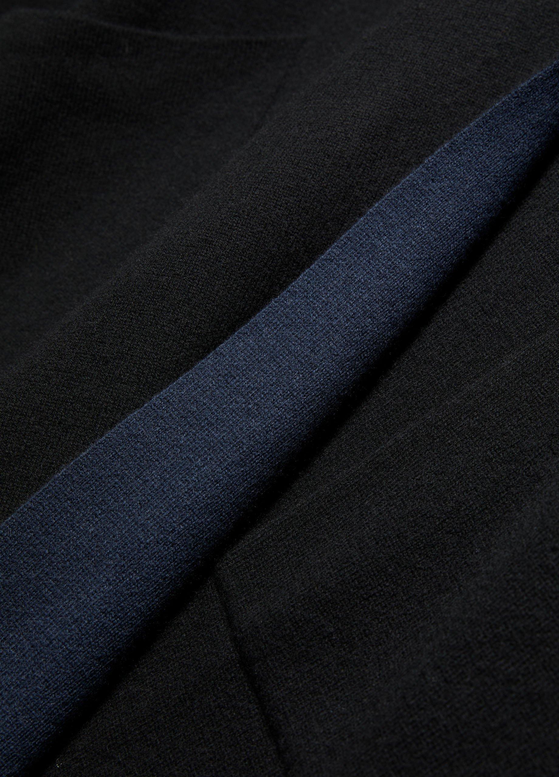 7579-wool-and-cashmere-double-face-cape-1.jpg